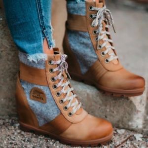 Sorel Lexie wedge camel
